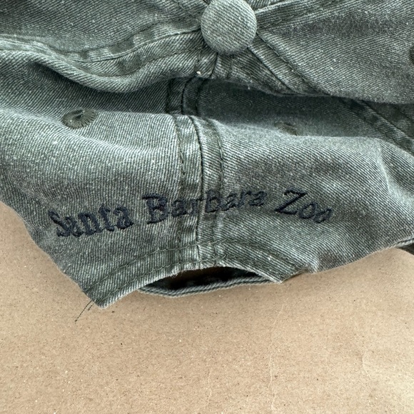 Green Denim Cap with Embroidered Snake Design - Picture 4 of 4